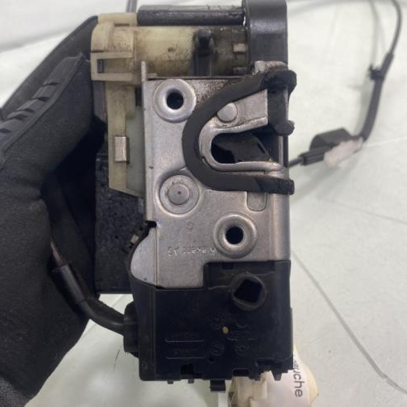 Serrure avant gauche PEUGEOT 1007 Photo n°8