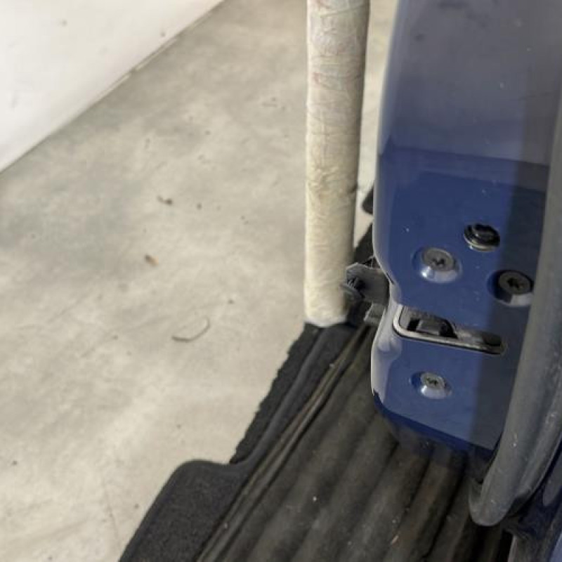 Porte avant droit FORD FIESTA 6 Photo n°3