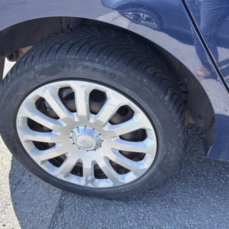 Plage arriere FORD FIESTA 6 Photo n°20