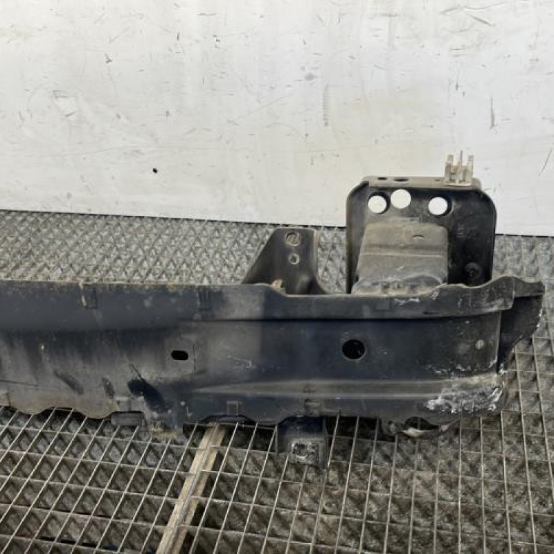 Renfort pare choc avant (traverse) FORD FIESTA 6 Photo n°3