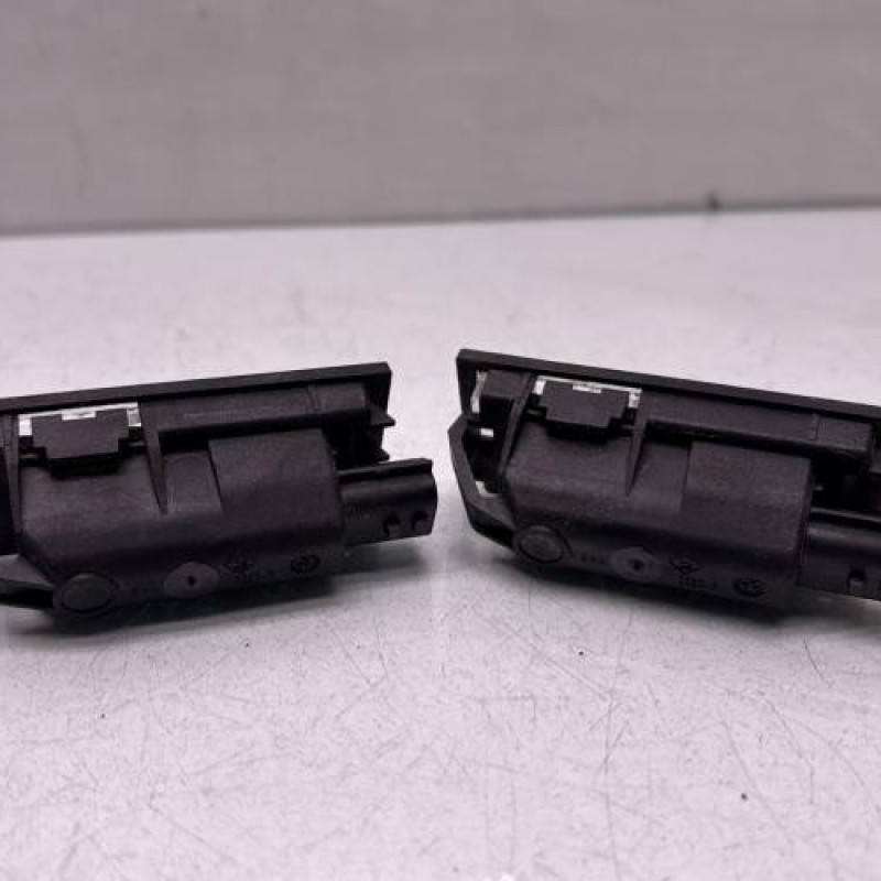 Eclairage de plaque NISSAN PRIMASTAR 2 Photo n°2