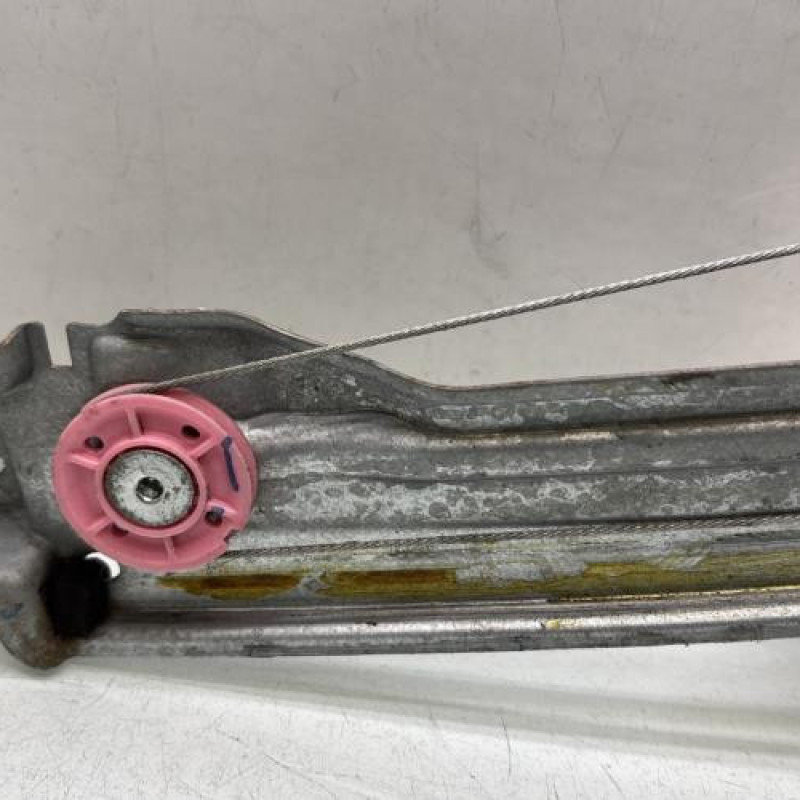 Leve vitre electrique arriere gauche PEUGEOT 208 1 Photo n°3