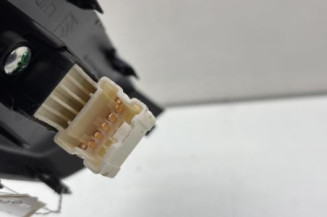 Interrupteur de leve vitre avant droit SUZUKI SWIFT 4