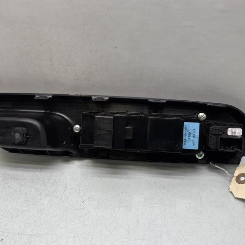 Interrupteur de leve vitre avant gauche SUZUKI SWIFT 4 Photo n°2