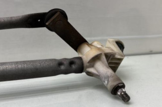 Moteur essuie glace avant SUZUKI SWIFT 3