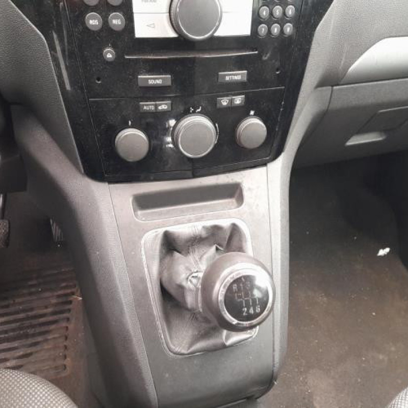 Moteur essuie glace arriere OPEL ZAFIRA B Photo n°13