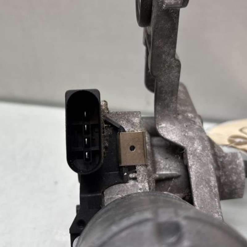 Moteur essuie glace avant droit FORD FOCUS 3 Photo n°4