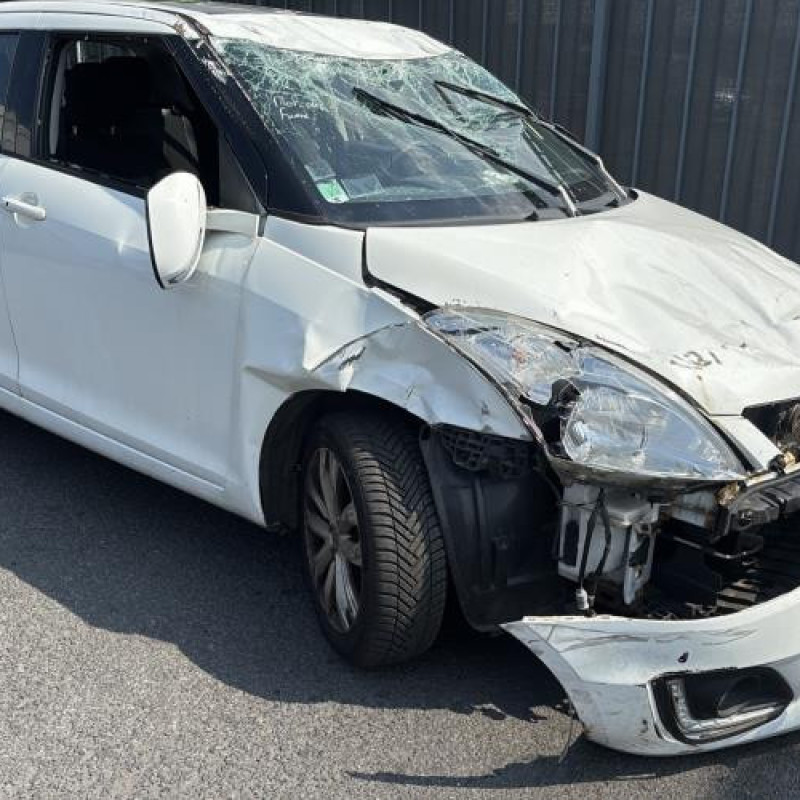 Plage arriere SUZUKI SWIFT 4 Photo n°17