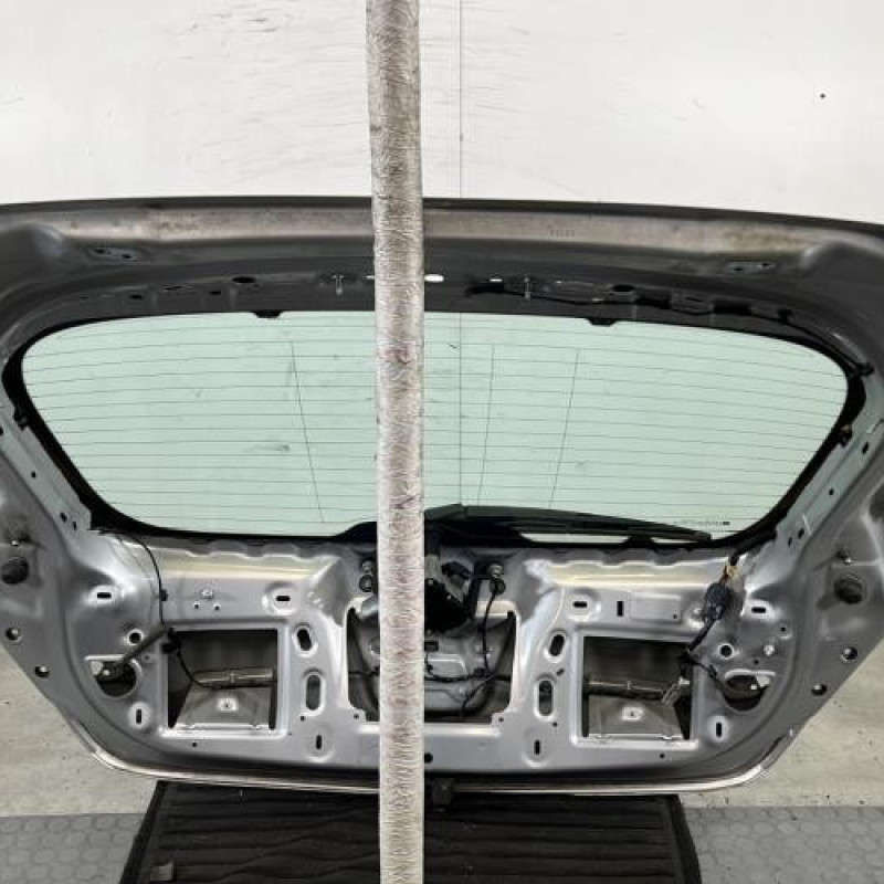 Malle/Hayon arriere OPEL ASTRA J Photo n°6