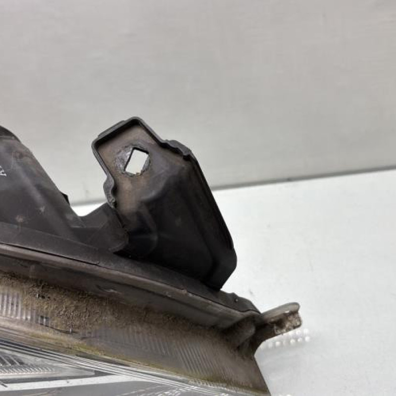 Optique avant principal droit (feux)(phare) OPEL ASTRA J Photo n°4