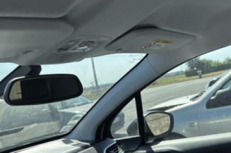 Pretensionneur de ceinture avant droit PEUGEOT 208 1