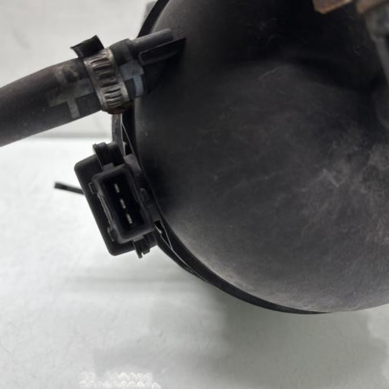 Vase d'expansion PEUGEOT 607 Photo n°3