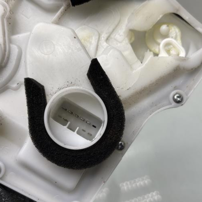 Serrure avant gauche SUZUKI SWIFT 4 Photo n°5