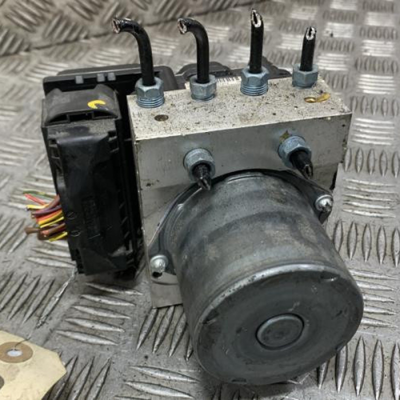 Bloc ABS (freins anti-blocage) BMW X1 E84 Photo n°1