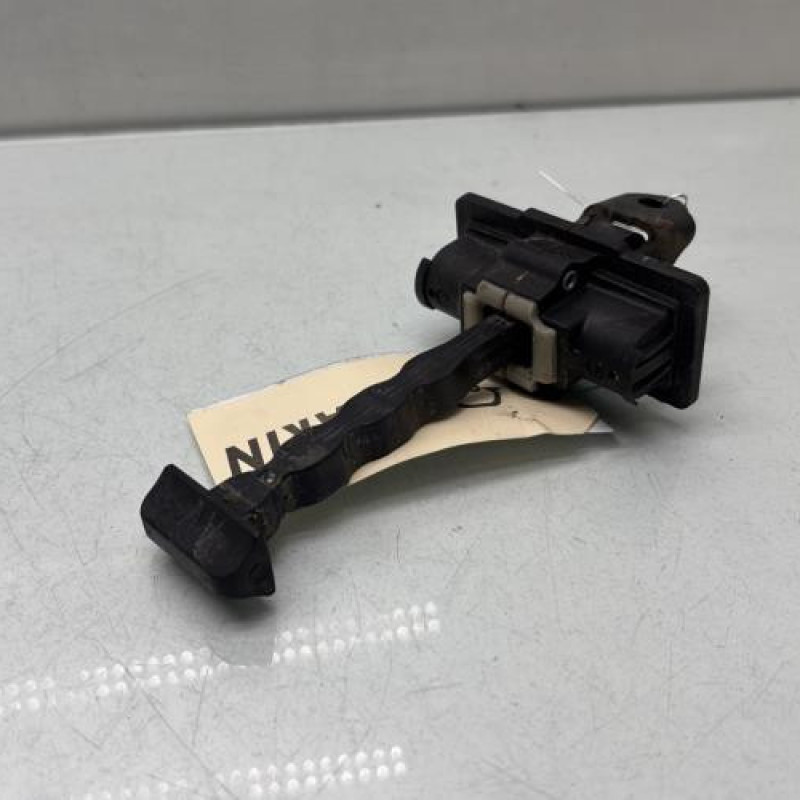 Arret de porte avant droit PEUGEOT 5008 2 Photo n°4