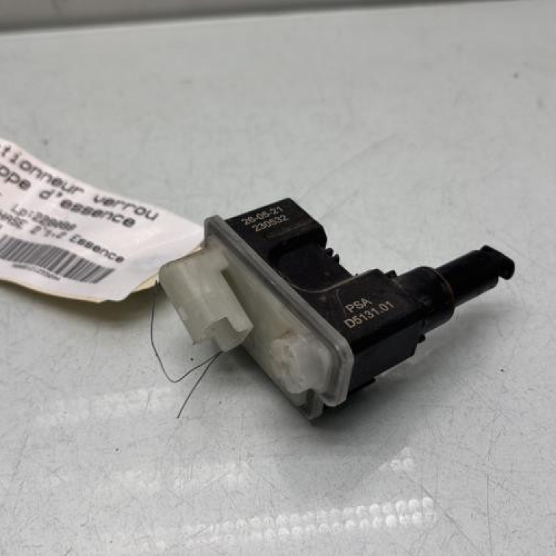 Actionneur verrou trappe d'essence PEUGEOT 5008 2 Photo n°2