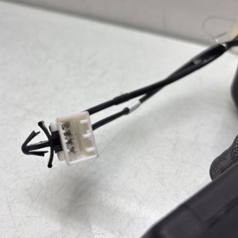 Attache ceinture arriere droit KIA STONIC Photo n°4