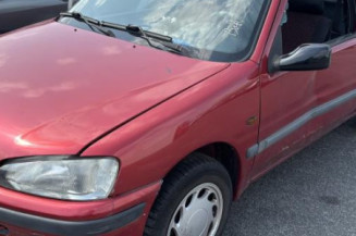 Aile avant droit PEUGEOT 106