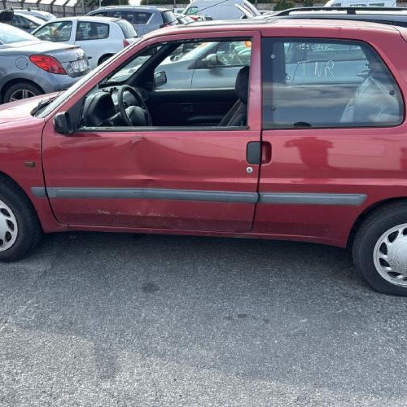 Aile avant droit PEUGEOT 106 Photo n°10