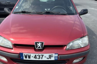 Aile avant droit PEUGEOT 106