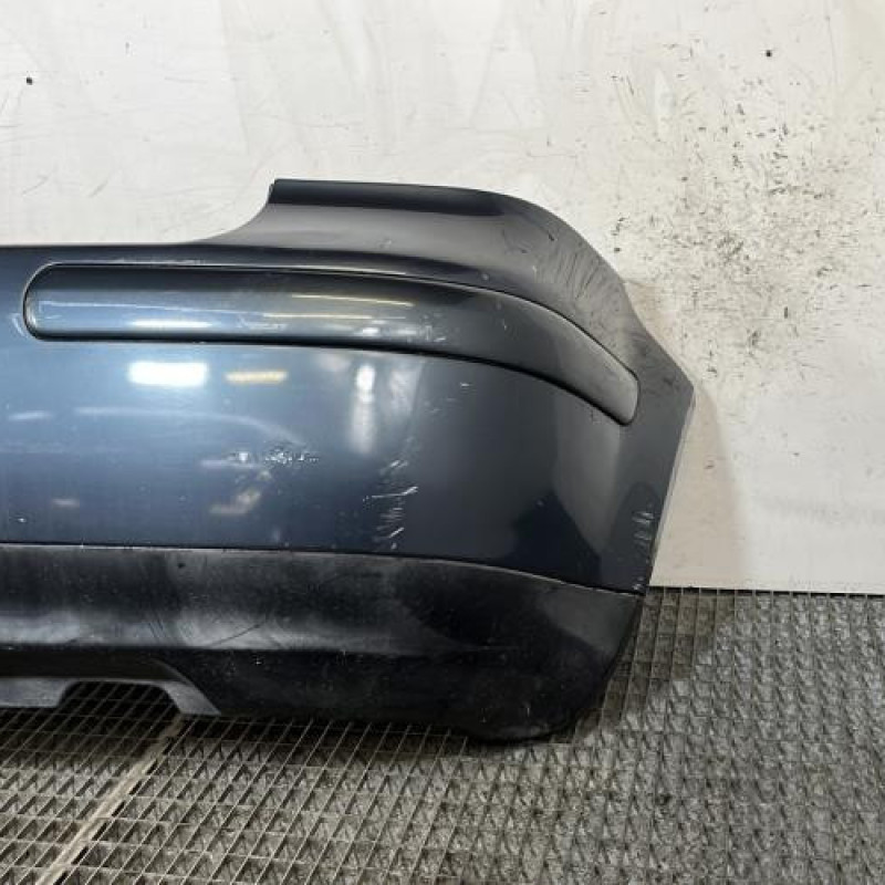 Pare choc arriere VOLKSWAGEN GOLF 4 Photo n°3