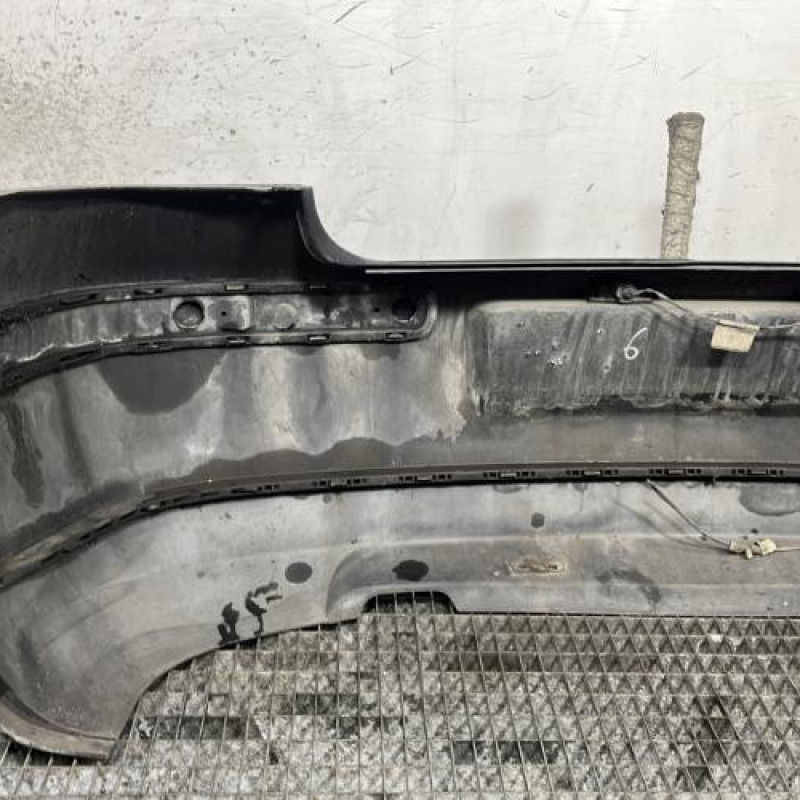 Pare choc arriere VOLKSWAGEN GOLF 4 Photo n°6