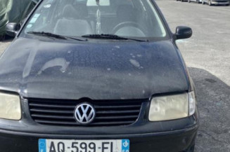 Pare choc arriere VOLKSWAGEN POLO 3