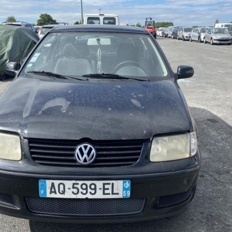 Pare choc arriere VOLKSWAGEN POLO 3 Photo n°15