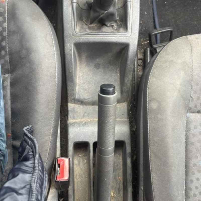 Feu arriere principal gauche (feux) VOLKSWAGEN POLO 4 Photo n°19