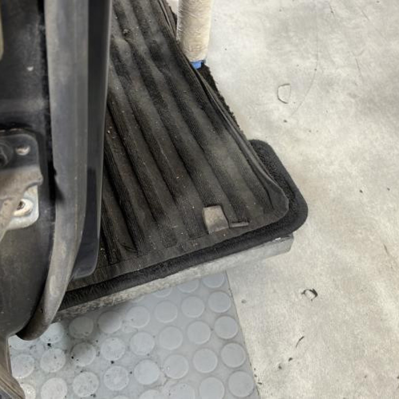 Porte arriere droit VOLKSWAGEN TOURAN 1 Photo n°10