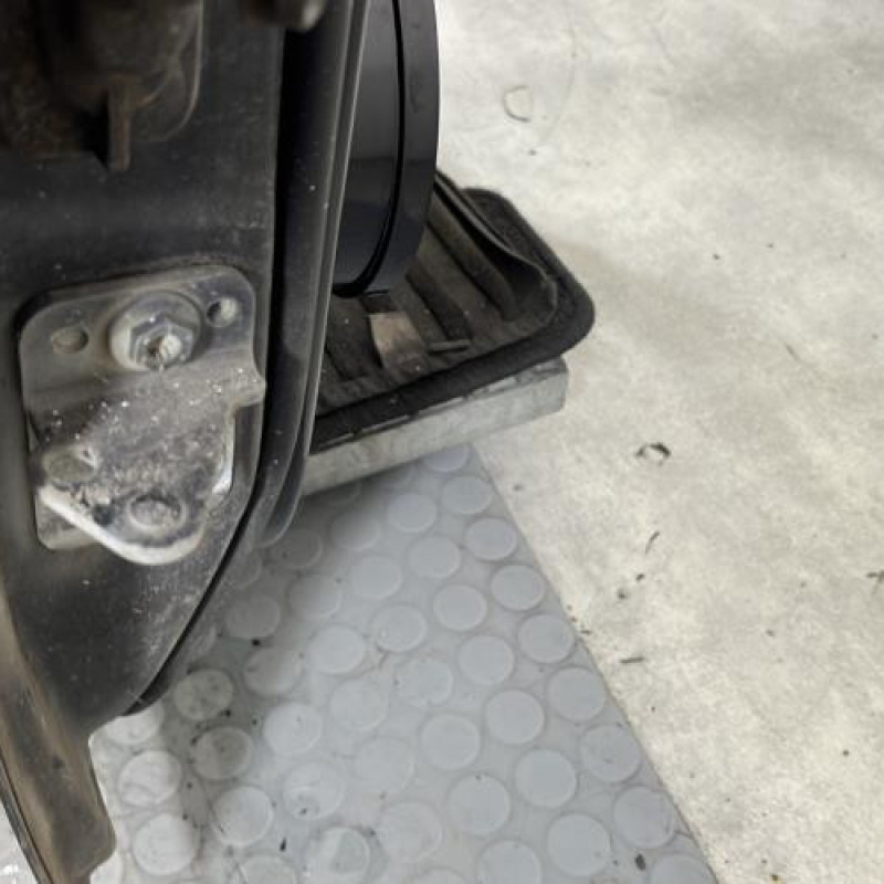 Porte avant droit VOLKSWAGEN TOURAN 1 Photo n°2