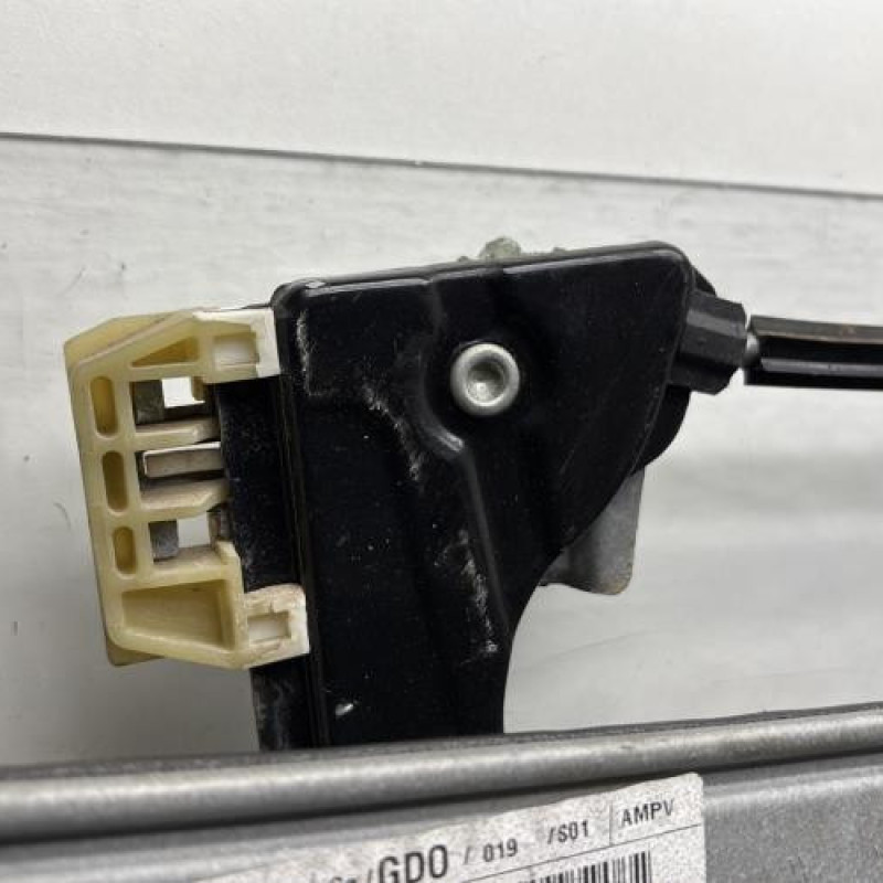 Leve vitre electrique avant gauche VOLKSWAGEN TOURAN 1 Photo n°3