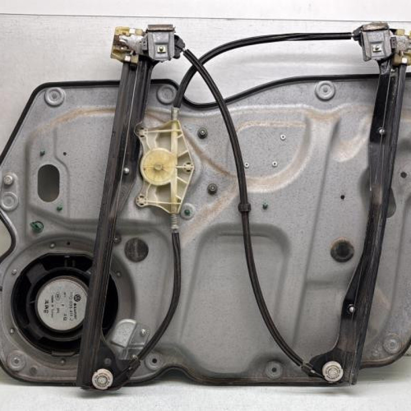 Leve vitre electrique avant gauche VOLKSWAGEN TOURAN 1 Photo n°4