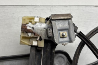 Leve vitre electrique avant gauche VOLKSWAGEN TOURAN 1