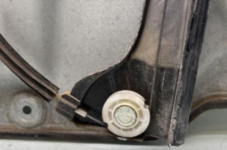 Leve vitre electrique avant gauche VOLKSWAGEN TOURAN 1