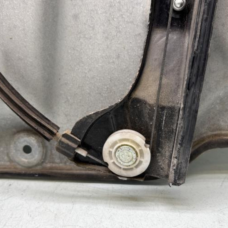 Leve vitre electrique avant gauche VOLKSWAGEN TOURAN 1 Photo n°9