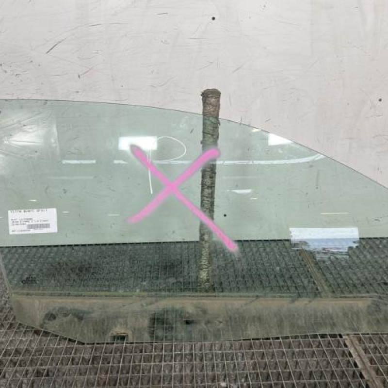 Vitre avant droit SEAT IBIZA 3 Photo n°1