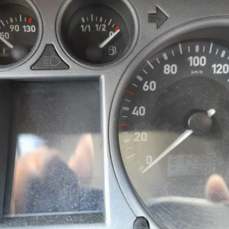 Vitre avant droit SEAT IBIZA 3 Photo n°8