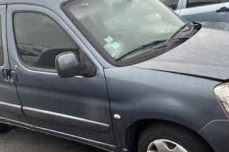 Aile avant droit CITROEN BERLINGO 1