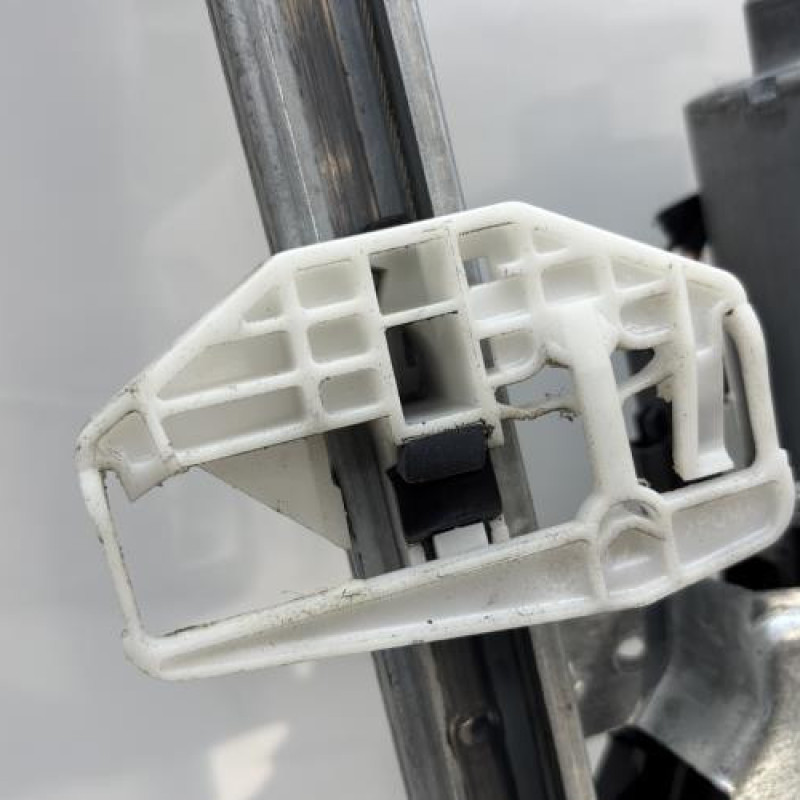 Leve vitre electrique avant droit CITROEN BERLINGO 1 Photo n°7