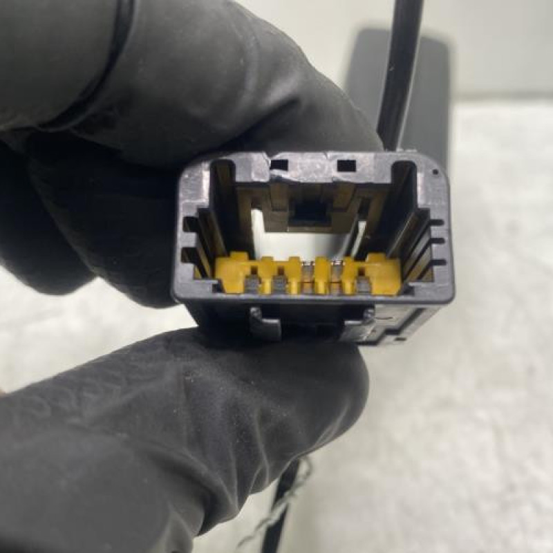 Attache ceinture arriere gauche CITROEN C5 AIRCROSS Photo n°2