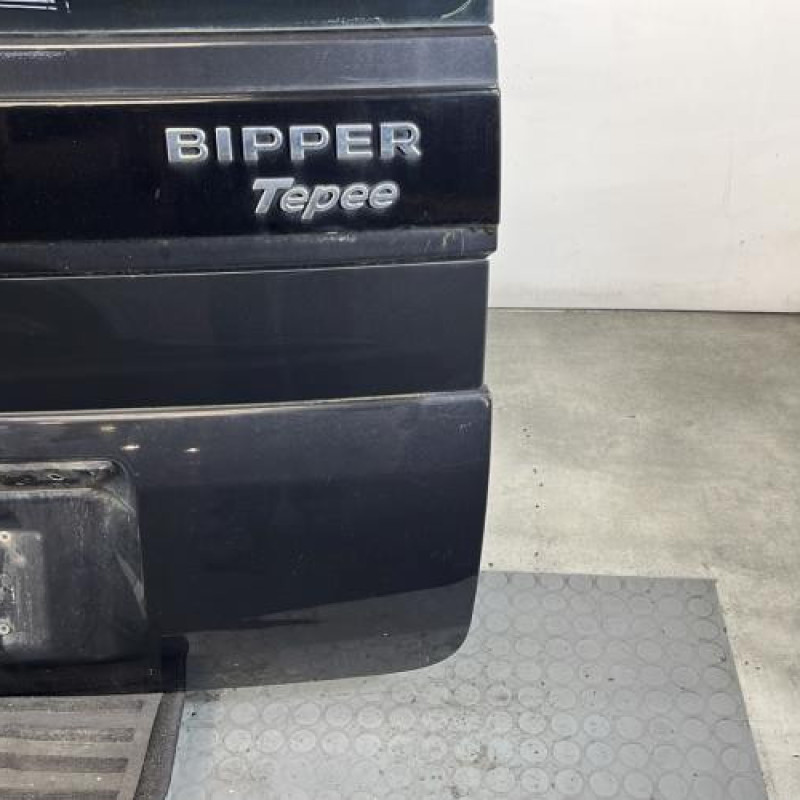 Malle/Hayon arriere PEUGEOT BIPPER Photo n°6