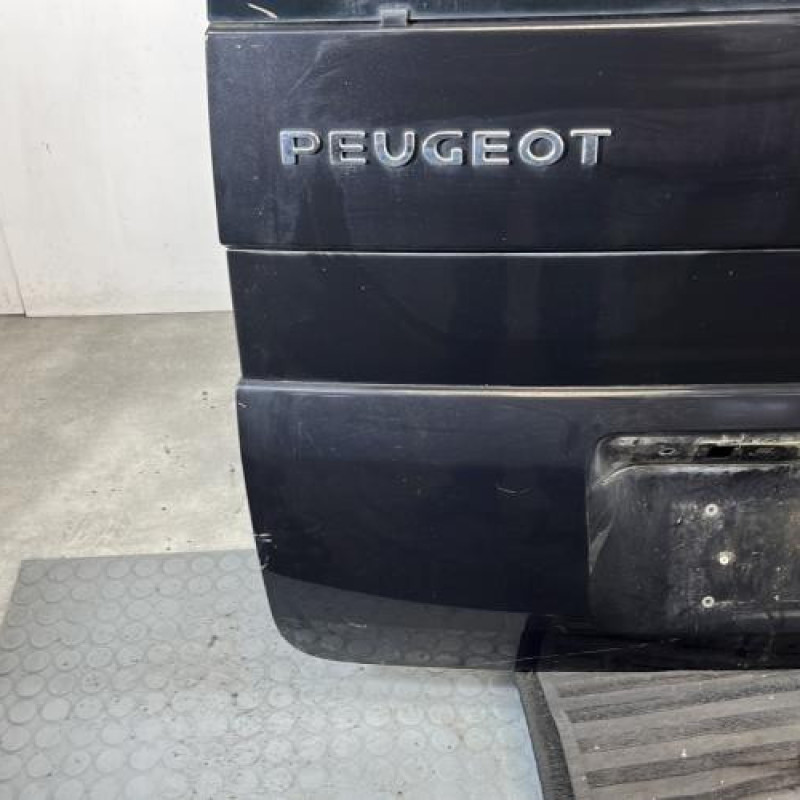 Malle/Hayon arriere PEUGEOT BIPPER Photo n°7