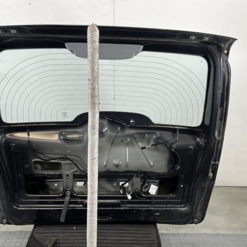 Malle/Hayon arriere PEUGEOT BIPPER Photo n°10