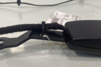 Attache ceinture avant droit PEUGEOT BIPPER