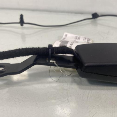 Attache ceinture avant droit PEUGEOT BIPPER