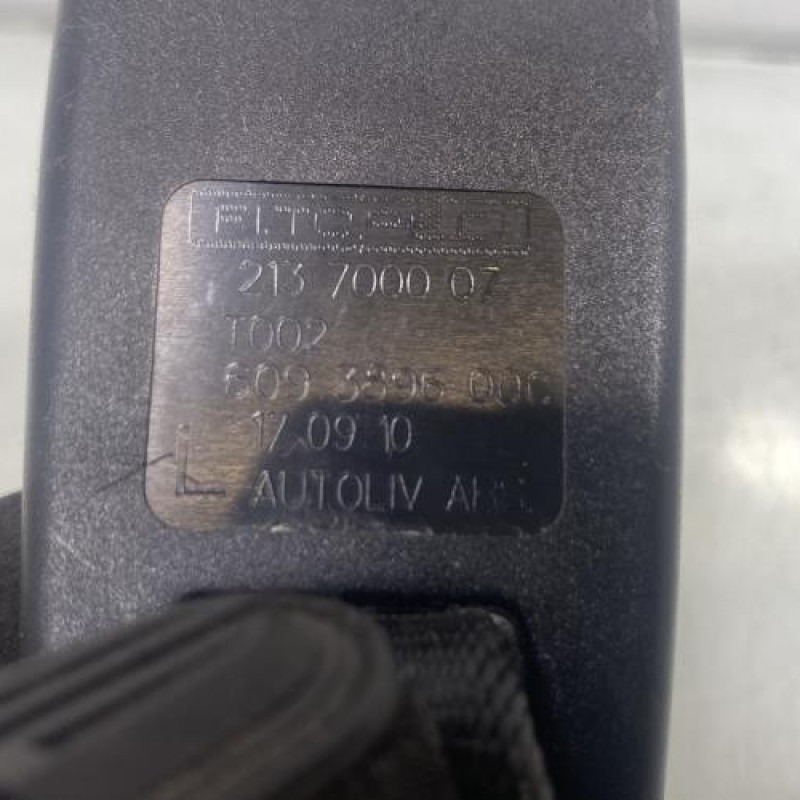 Attache ceinture arriere gauche PEUGEOT BIPPER Photo n°4