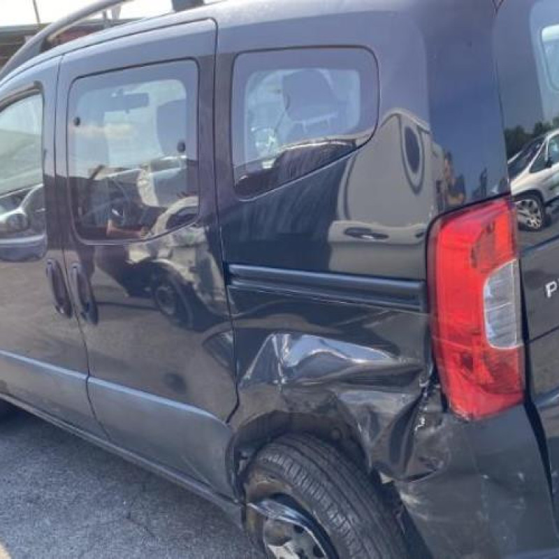 Attache ceinture arriere gauche PEUGEOT BIPPER Photo n°11