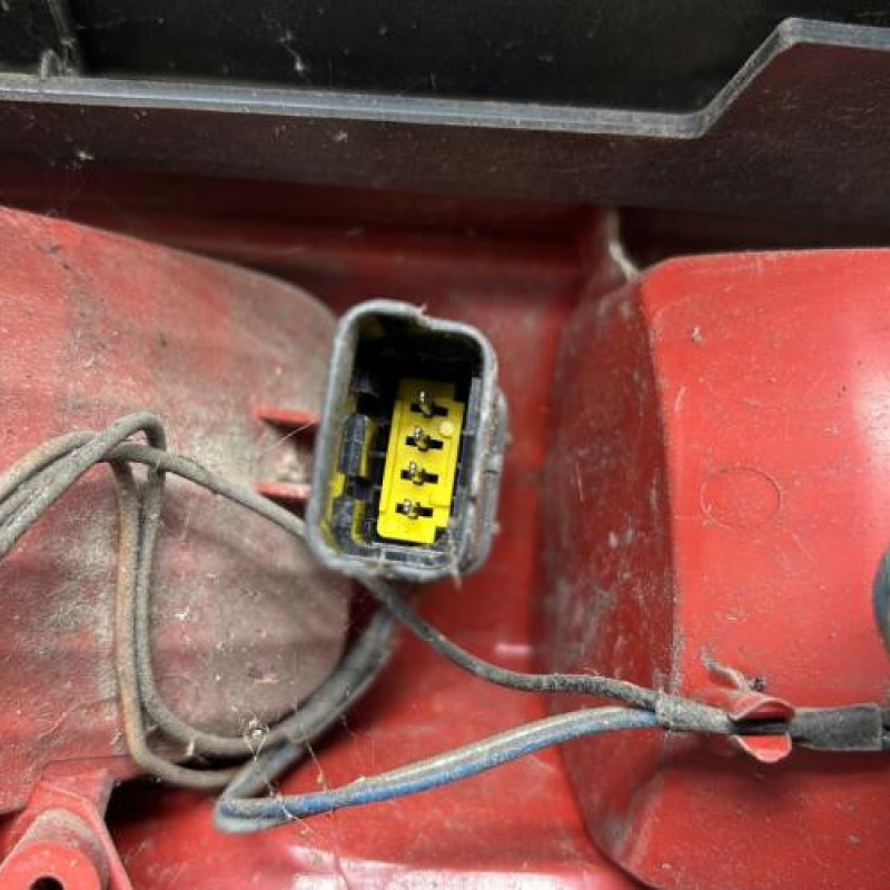 Feu arriere principal gauche (feux) RENAULT TRAFIC 2 Photo n°4