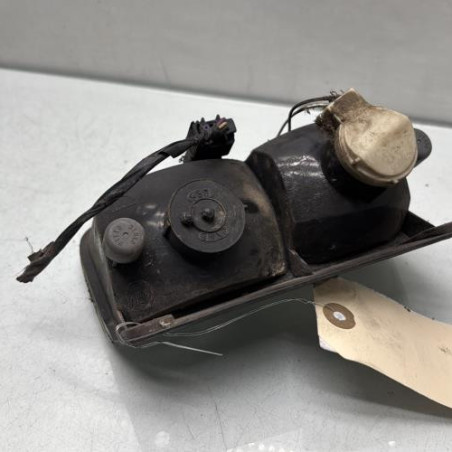 Feu de recul droit RENAULT TRAFIC 2